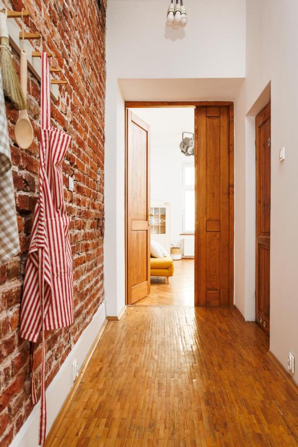 Apartment Rustic Charm *