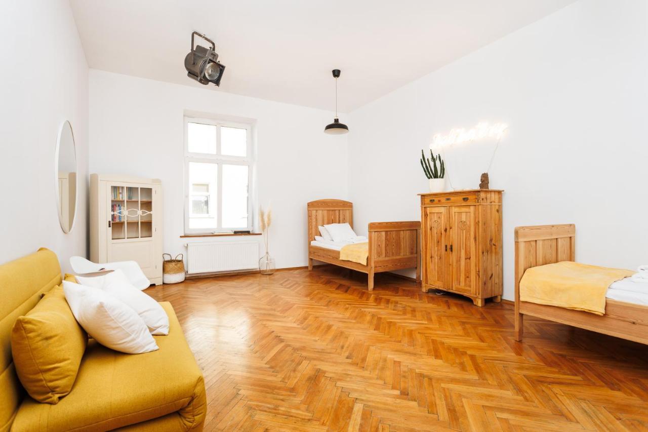 Rustic Charm Apartment